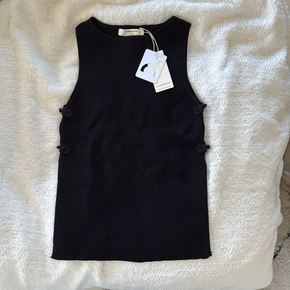 NWT Commense Side Split Cut out Black Ribbed Sleeveless Sexy Sweater Vest - Picture 4 of 9